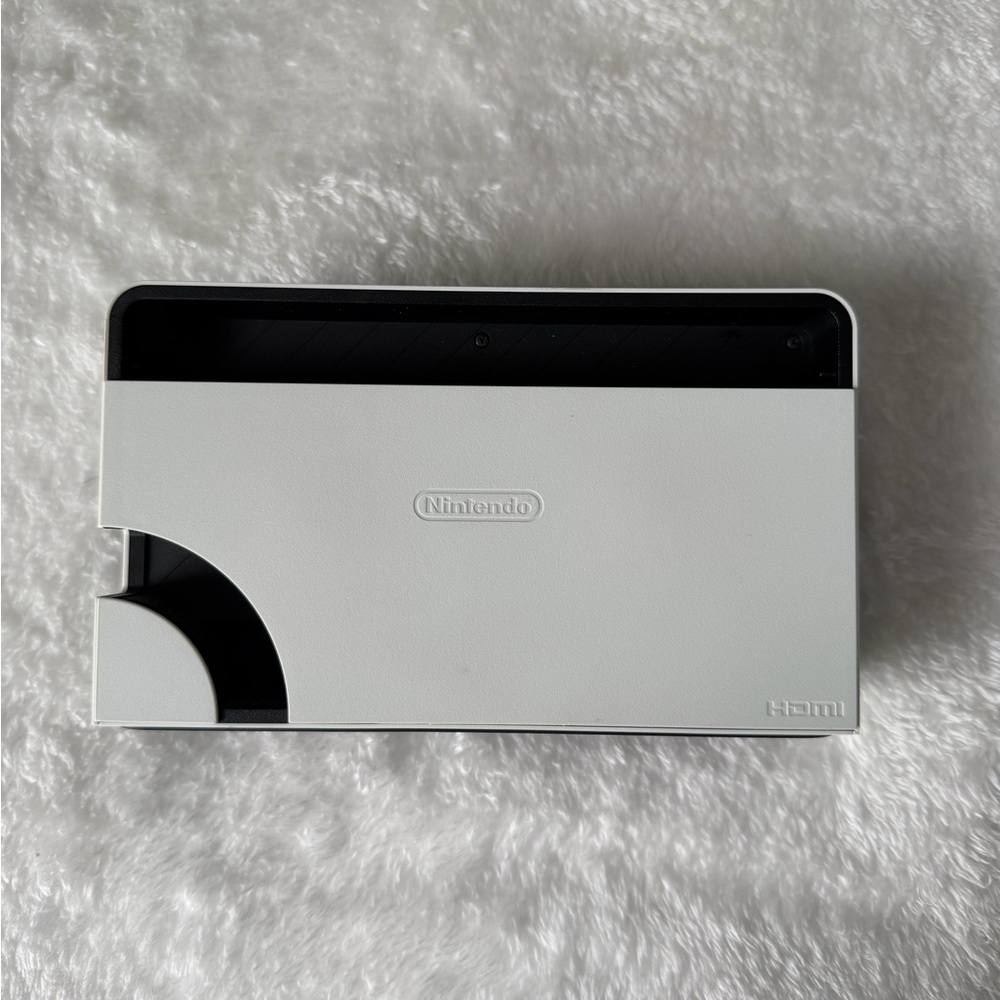 Nintendo OLED Switch Gen 1 - Picture 13 of 17